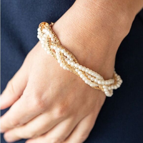 Vintage Variation Gold Bracelet (29) - Picture 1 of 2